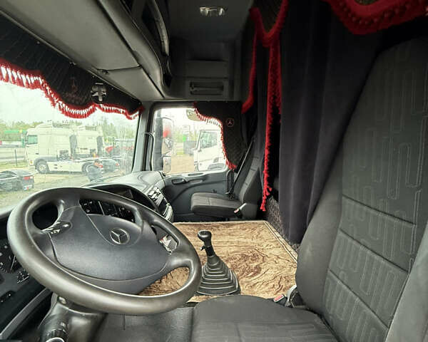 Мерседес Актрос 2014 в Киеве на Automoto.ua Белый Мерседес Актрос, объемом двигателя 11.95 л и пробегом 500 тыс. км за 39999 $, фото 34 на Automoto.ua