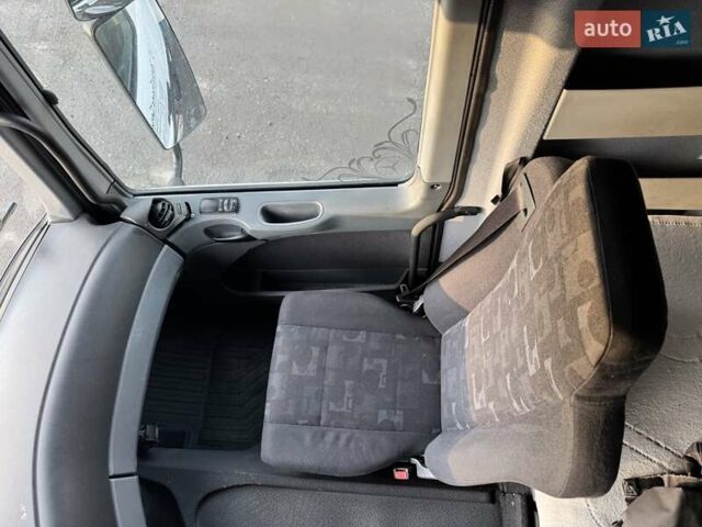 Белый Мерседес Актрос, объемом двигателя 11.95 л и пробегом 300 тыс. км за 22999 $, фото 5 на Automoto.ua