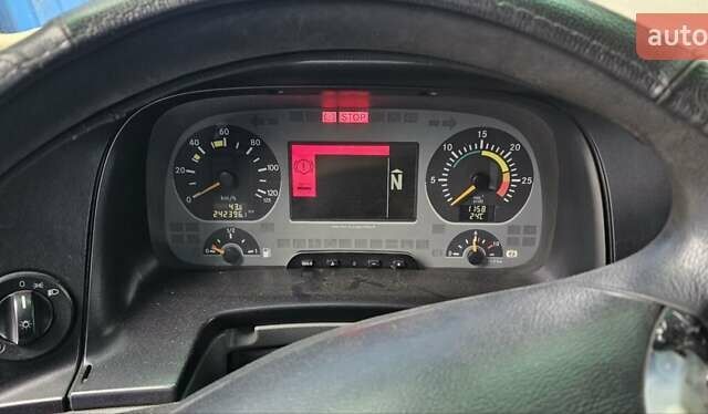 Білий Мерседес Актрос, об'ємом двигуна 11.95 л та пробігом 999 тис. км за 20999 $, фото 3 на Automoto.ua