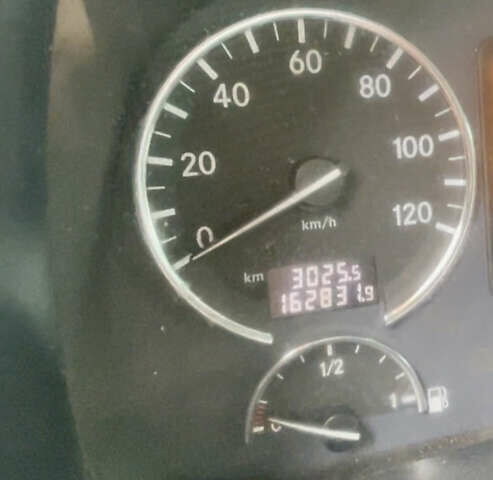 Белый Мерседес Актрос, объемом двигателя 11.95 л и пробегом 1 тыс. км за 28500 $, фото 13 на Automoto.ua