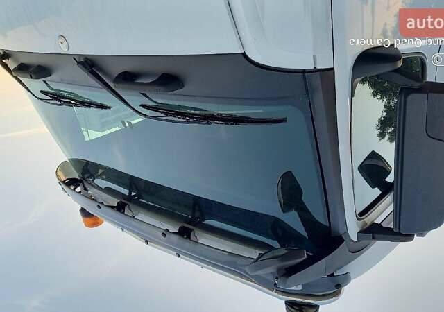 Білий Мерседес Актрос, об'ємом двигуна 12.8 л та пробігом 745 тис. км за 27000 $, фото 16 на Automoto.ua