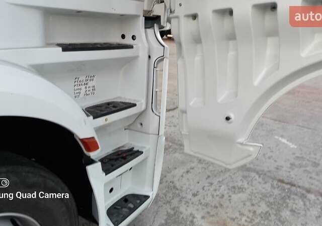 Білий Мерседес Актрос, об'ємом двигуна 12.8 л та пробігом 745 тис. км за 27000 $, фото 34 на Automoto.ua