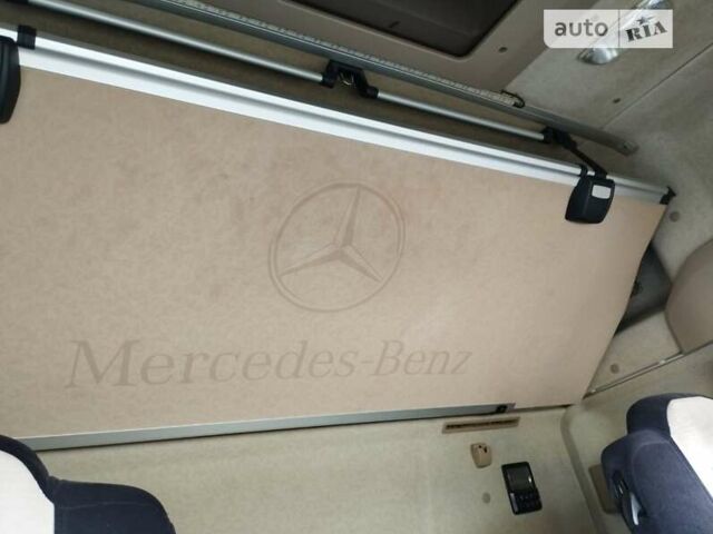 Белый Мерседес Актрос, объемом двигателя 13 л и пробегом 820 тыс. км за 22900 $, фото 19 на Automoto.ua
