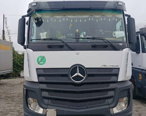 Білий Мерседес Актрос, об'ємом двигуна 12.81 л та пробігом 1 тис. км за 24000 $, фото 2 на Automoto.ua