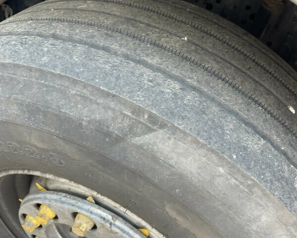 Белый Мерседес Актрос, объемом двигателя 12.6 л и пробегом 1 тыс. км за 20000 $, фото 3 на Automoto.ua