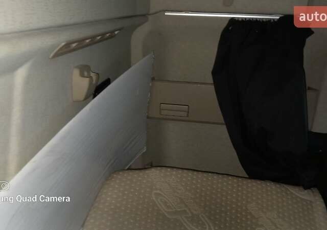 Білий Мерседес Актрос, об'ємом двигуна 12.8 л та пробігом 745 тис. км за 27000 $, фото 44 на Automoto.ua