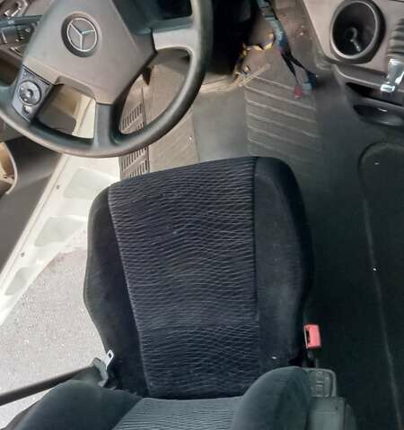 Білий Мерседес Актрос, об'ємом двигуна 12.8 л та пробігом 745 тис. км за 27000 $, фото 49 на Automoto.ua