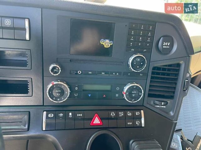 Белый Мерседес Актрос, объемом двигателя 10.7 л и пробегом 996 тыс. км за 16290 $, фото 16 на Automoto.ua