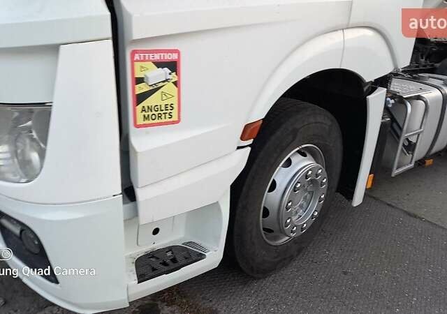 Білий Мерседес Актрос, об'ємом двигуна 12.8 л та пробігом 745 тис. км за 27000 $, фото 18 на Automoto.ua