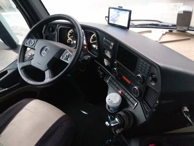 Белый Мерседес Актрос, объемом двигателя 13 л и пробегом 820 тыс. км за 22900 $, фото 23 на Automoto.ua