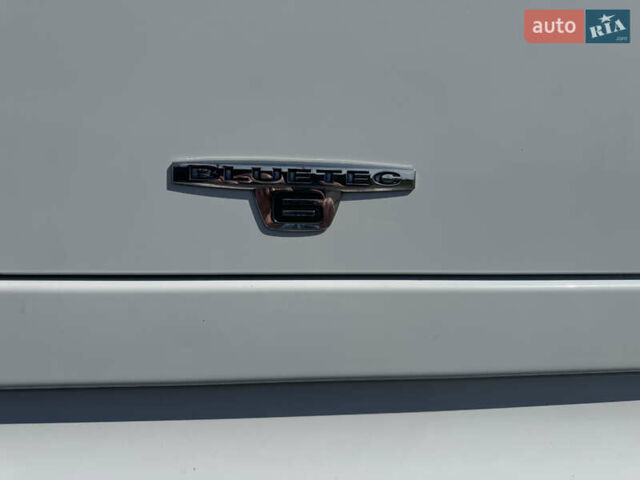 Білий Мерседес Актрос, об'ємом двигуна 12.8 л та пробігом 930 тис. км за 18700 $, фото 2 на Automoto.ua