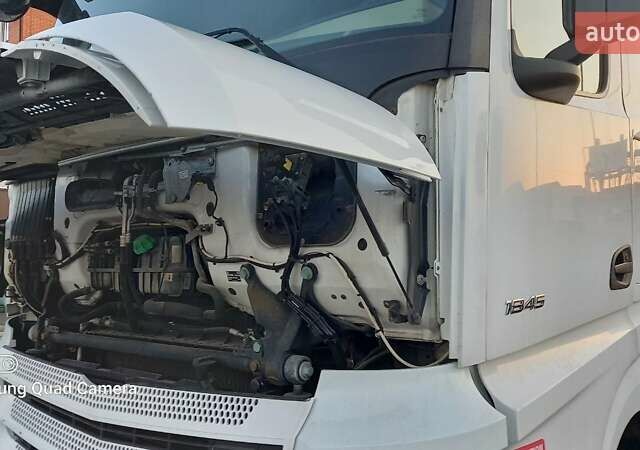 Білий Мерседес Актрос, об'ємом двигуна 12.8 л та пробігом 745 тис. км за 27000 $, фото 13 на Automoto.ua