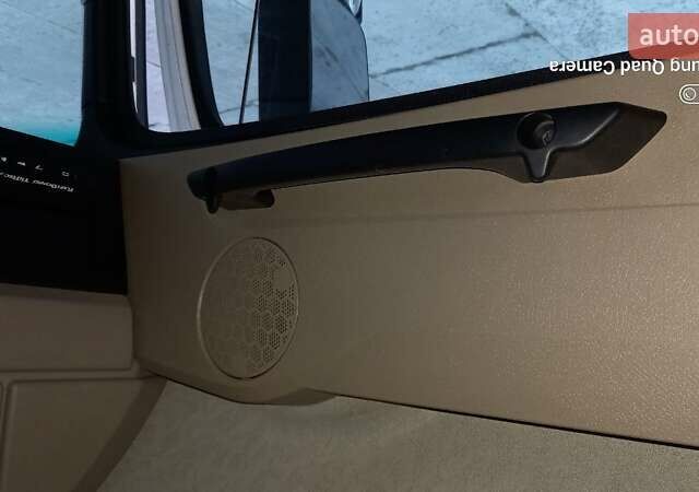 Білий Мерседес Актрос, об'ємом двигуна 12.8 л та пробігом 745 тис. км за 27000 $, фото 39 на Automoto.ua