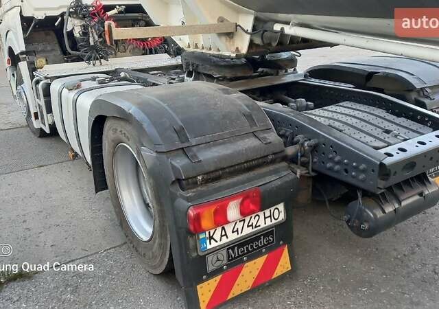 Білий Мерседес Актрос, об'ємом двигуна 12.8 л та пробігом 745 тис. км за 27000 $, фото 4 на Automoto.ua