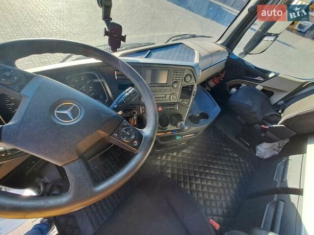 Білий Мерседес Актрос, об'ємом двигуна 0 л та пробігом 961 тис. км за 26000 $, фото 27 на Automoto.ua