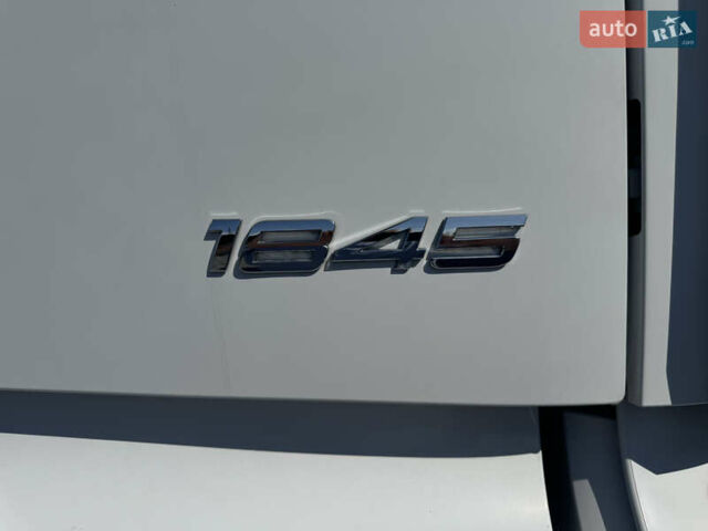 Білий Мерседес Актрос, об'ємом двигуна 12.8 л та пробігом 930 тис. км за 18700 $, фото 1 на Automoto.ua