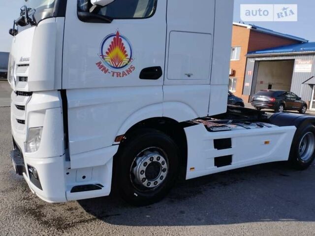 Белый Мерседес Актрос, объемом двигателя 13 л и пробегом 820 тыс. км за 22900 $, фото 1 на Automoto.ua