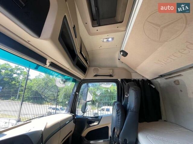 Белый Мерседес Актрос, объемом двигателя 10.7 л и пробегом 996 тыс. км за 16290 $, фото 18 на Automoto.ua