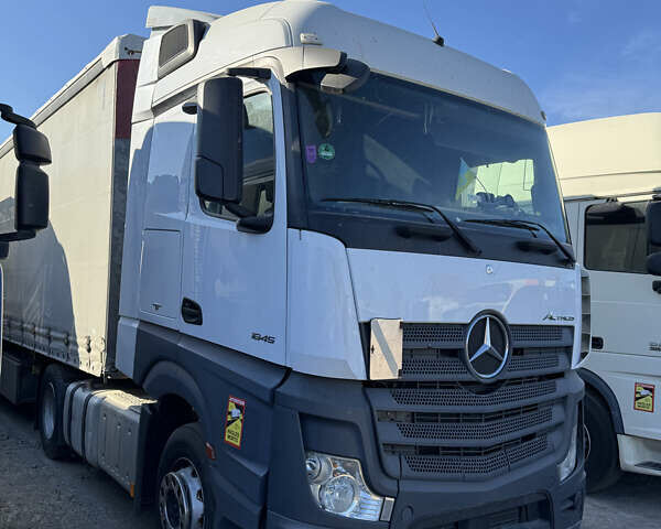 Білий Мерседес Актрос, об'ємом двигуна 12.81 л та пробігом 850 тис. км за 28000 $, фото 2 на Automoto.ua