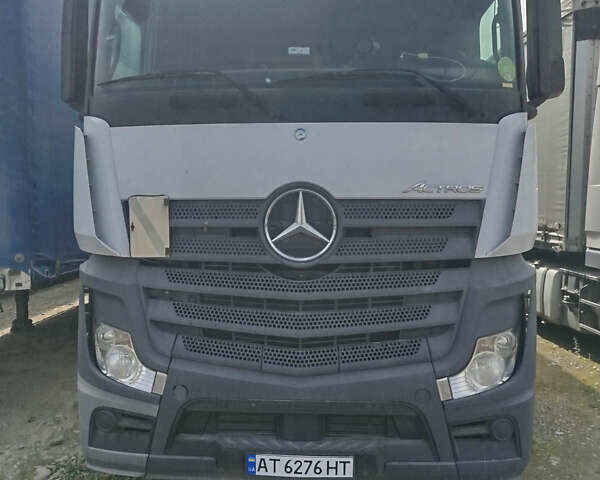Білий Мерседес Актрос, об'ємом двигуна 12.81 л та пробігом 850 тис. км за 28000 $, фото 20 на Automoto.ua
