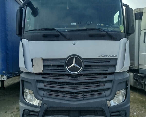 Білий Мерседес Актрос, об'ємом двигуна 12.81 л та пробігом 850 тис. км за 28000 $, фото 22 на Automoto.ua