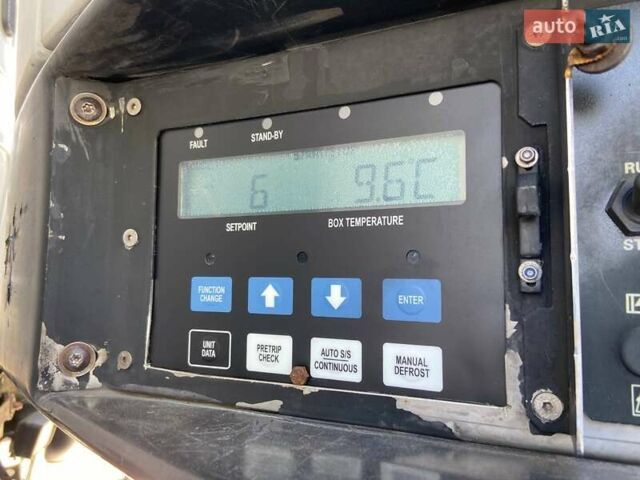 Белый Мерседес Актрос, объемом двигателя 12.9 л и пробегом 820 тыс. км за 45800 $, фото 18 на Automoto.ua