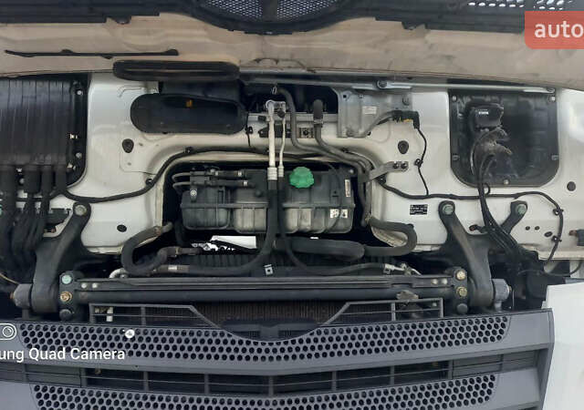 Мерседес Актрос 2015 в Киеве на Automoto.ua Белый Мерседес Актрос, объемом двигателя 12.81 л и пробегом 745 тыс. км за 27000 $, фото 56 на Automoto.ua