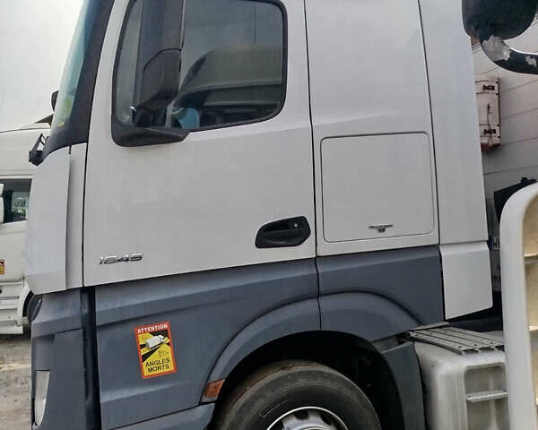 Білий Мерседес Актрос, об'ємом двигуна 12.81 л та пробігом 850 тис. км за 28000 $, фото 19 на Automoto.ua