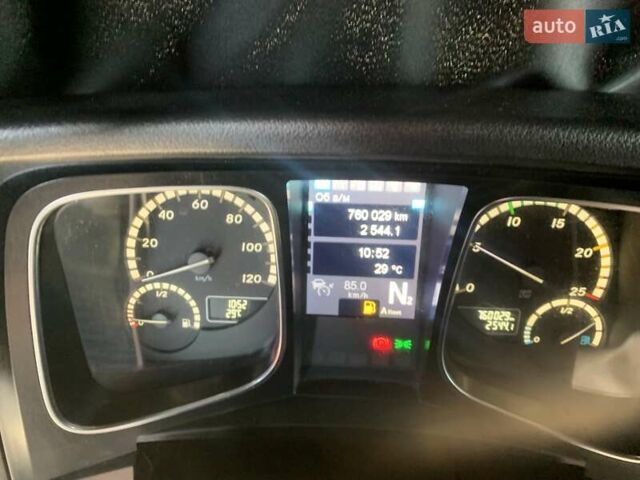Білий Мерседес Актрос, об'ємом двигуна 0 л та пробігом 760 тис. км за 33000 $, фото 5 на Automoto.ua