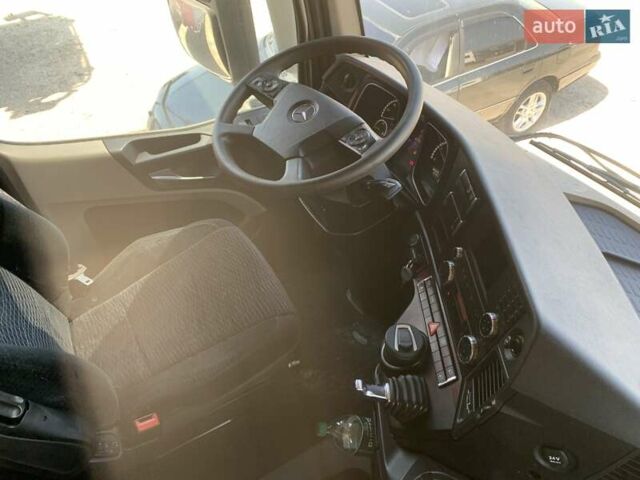 Білий Мерседес Актрос, об'ємом двигуна 0 л та пробігом 760 тис. км за 33000 $, фото 7 на Automoto.ua