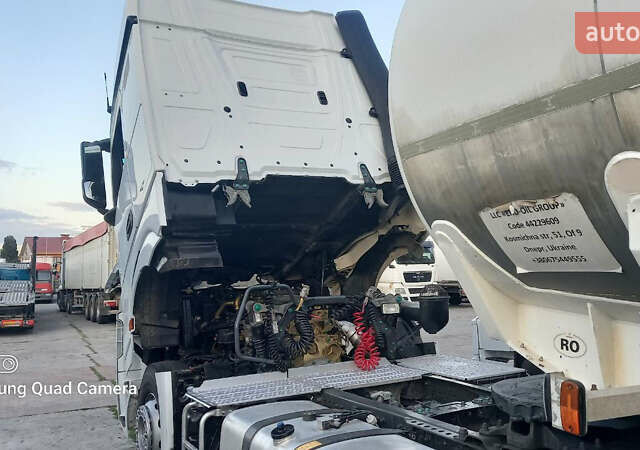 Мерседес Актрос 2015 в Киеве на Automoto.ua Белый Мерседес Актрос, объемом двигателя 12.81 л и пробегом 745 тыс. км за 27000 $, фото 9 на Automoto.ua