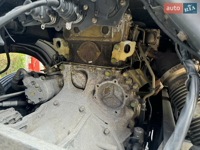 Белый Мерседес Актрос, объемом двигателя 12.81 л и пробегом 710 тыс. км за 34000 $, фото 13 на Automoto.ua