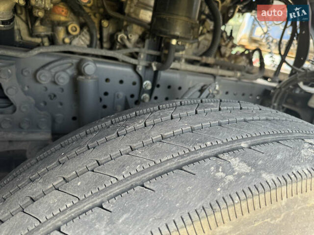 Белый Мерседес Актрос, объемом двигателя 12.81 л и пробегом 710 тыс. км за 34000 $, фото 5 на Automoto.ua