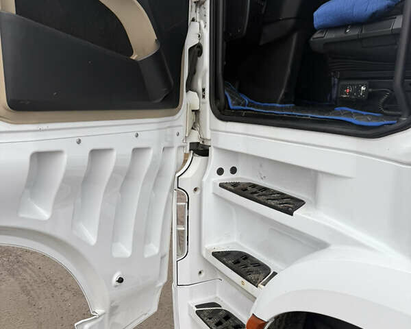 Белый Мерседес Актрос, объемом двигателя 0 л и пробегом 998 тыс. км за 22500 $, фото 6 на Automoto.ua