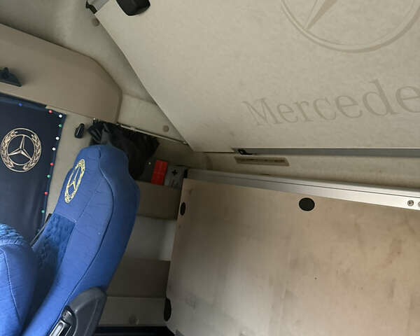 Белый Мерседес Актрос, объемом двигателя 0 л и пробегом 998 тыс. км за 22500 $, фото 8 на Automoto.ua