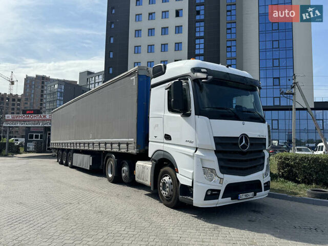 Белый Мерседес Актрос, объемом двигателя 12.81 л и пробегом 710 тыс. км за 34000 $, фото 7 на Automoto.ua