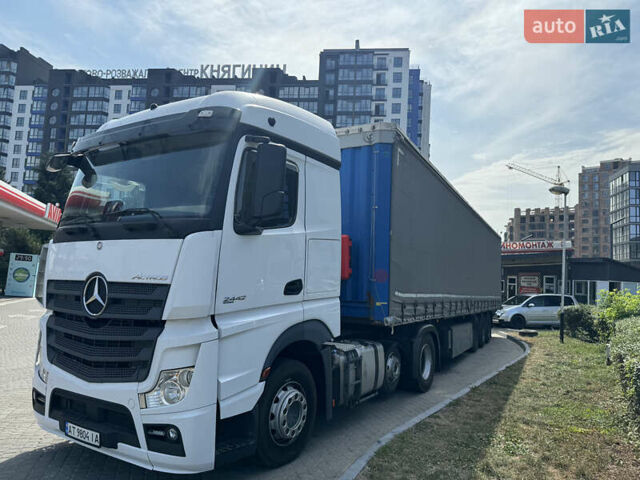 Белый Мерседес Актрос, объемом двигателя 12.81 л и пробегом 710 тыс. км за 34000 $, фото 9 на Automoto.ua