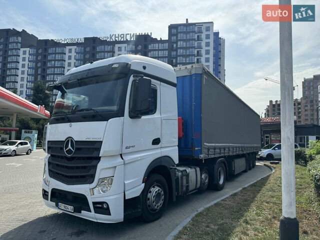 Белый Мерседес Актрос, объемом двигателя 12.81 л и пробегом 710 тыс. км за 34000 $, фото 2 на Automoto.ua