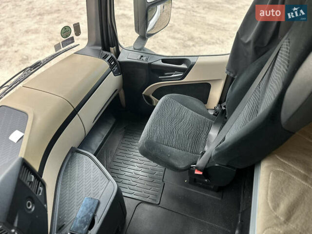 Белый Мерседес Актрос, объемом двигателя 12.81 л и пробегом 809 тыс. км за 30000 $, фото 49 на Automoto.ua