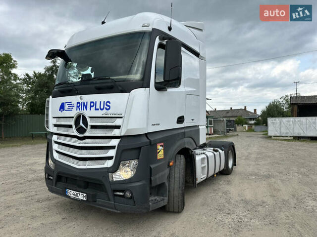 Белый Мерседес Актрос, объемом двигателя 12.81 л и пробегом 809 тыс. км за 30000 $, фото 14 на Automoto.ua