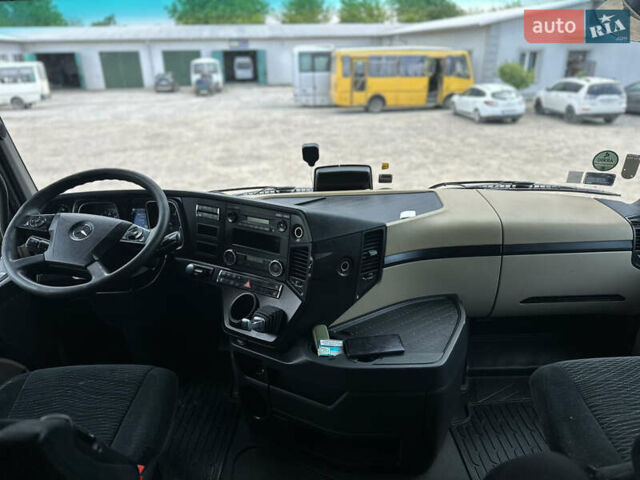 Белый Мерседес Актрос, объемом двигателя 12.81 л и пробегом 809 тыс. км за 30000 $, фото 50 на Automoto.ua