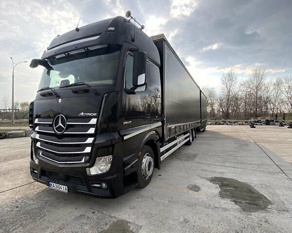 Чорний Мерседес Актрос, об'ємом двигуна 10.6 л та пробігом 880 тис. км за 53599 $, фото 1 на Automoto.ua