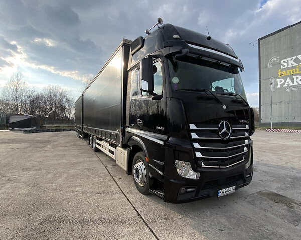 Чорний Мерседес Актрос, об'ємом двигуна 10.6 л та пробігом 880 тис. км за 53599 $, фото 6 на Automoto.ua