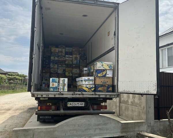 Фіолетовий Мерседес Актрос, об'ємом двигуна 11.95 л та пробігом 933 тис. км за 25000 $, фото 9 на Automoto.ua
