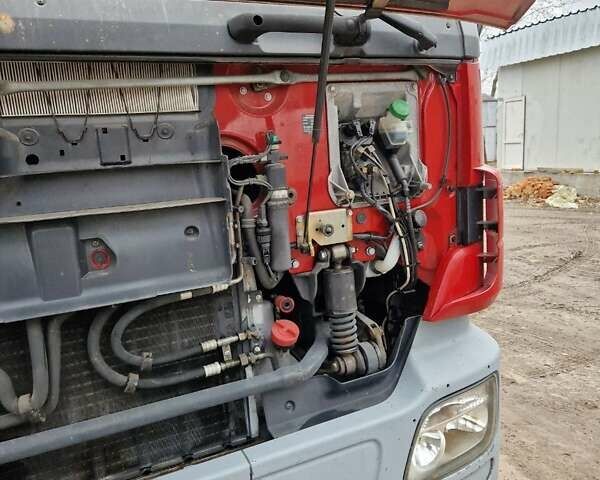 Красный Мерседес Актрос, объемом двигателя 11.96 л и пробегом 747 тыс. км за 30000 $, фото 2 на Automoto.ua