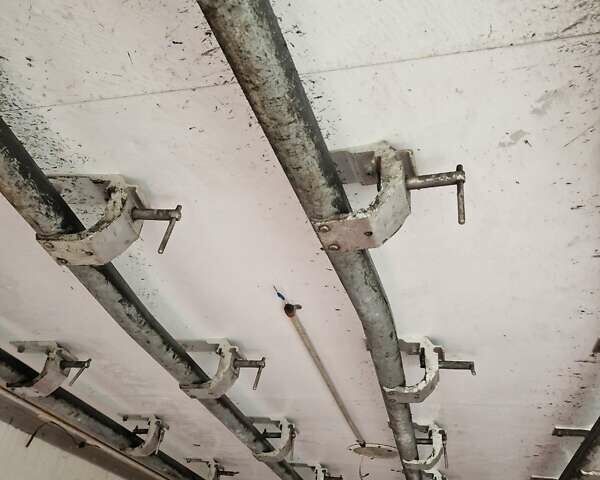 Красный Мерседес Актрос, объемом двигателя 11.96 л и пробегом 747 тыс. км за 30000 $, фото 23 на Automoto.ua