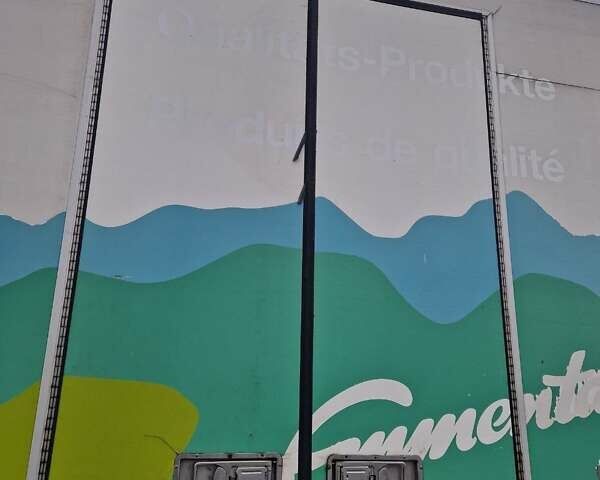 Красный Мерседес Актрос, объемом двигателя 11.96 л и пробегом 747 тыс. км за 30000 $, фото 17 на Automoto.ua