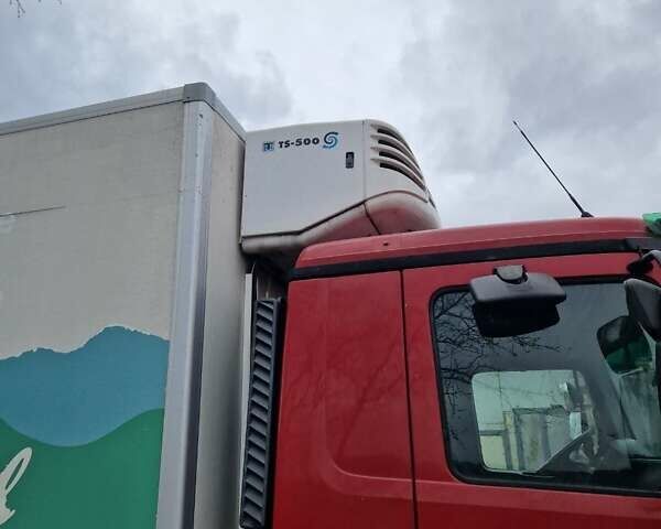 Красный Мерседес Актрос, объемом двигателя 11.96 л и пробегом 747 тыс. км за 30000 $, фото 13 на Automoto.ua