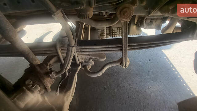 Червоний Мерседес Актрос, об'ємом двигуна 11.95 л та пробігом 670 тис. км за 32000 $, фото 6 на Automoto.ua