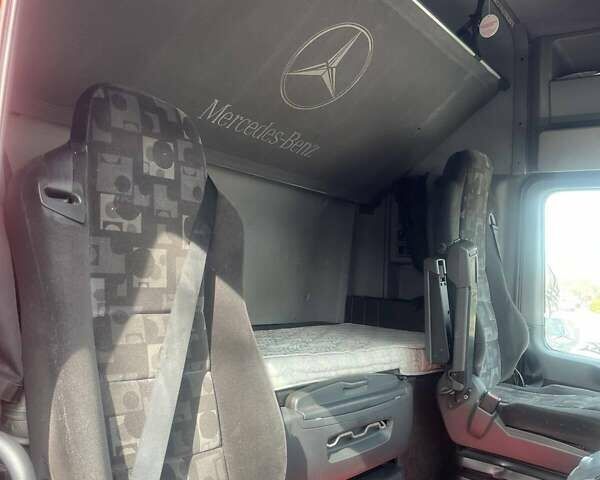 Червоний Мерседес Актрос, об'ємом двигуна 0 л та пробігом 192 тис. км за 16499 $, фото 2 на Automoto.ua